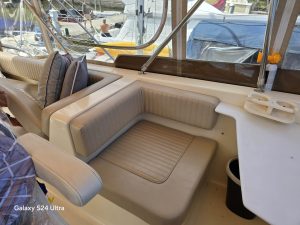 cockpit, Mainship 400, trawler for sale