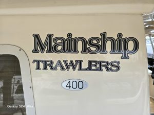 exterior, Mainship 400, trawler for sale