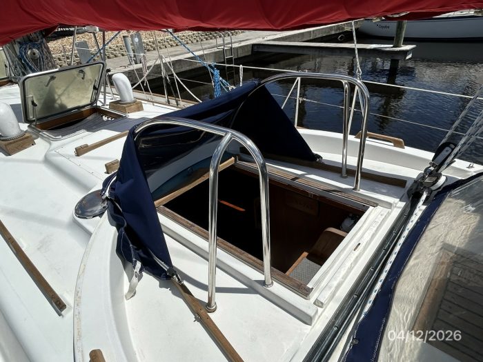 cockpit, Rival 41, sailboat for sale