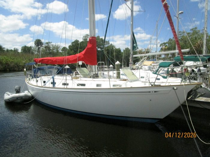exterior, Rival 41, sailboat for sale