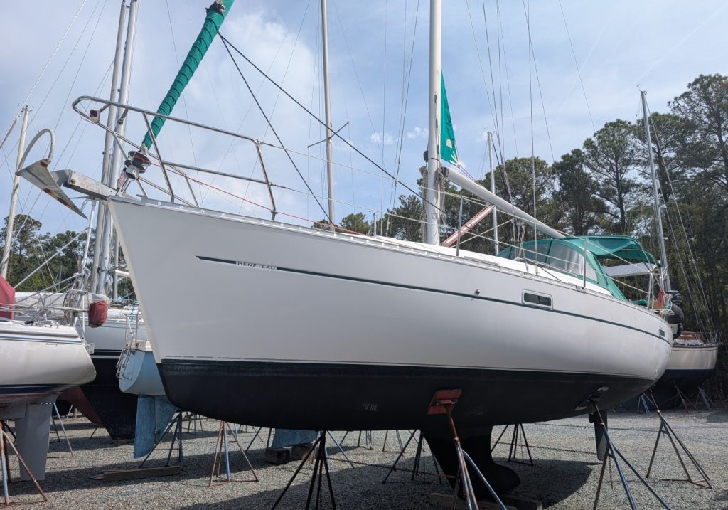 Beneteau 331, sailboat for sale