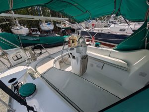 cockpit, Beneteau 331, sailboat for sale