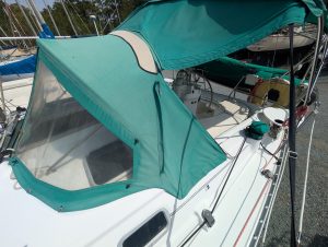 deck, Beneteau 331, sailboat for sale
