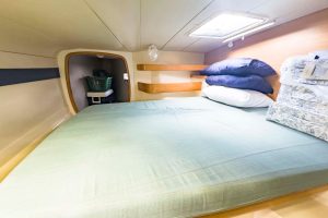 bed, Leopard 42, catamaran for sale