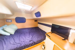 bed, Leopard 42, catamaran for sale
