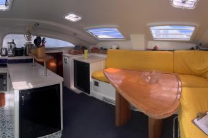 salon, Fortuna 401 Island Spirit, catamaran for sale
