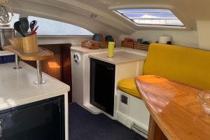 salon, Fortuna 401 Island Spirit, catamaran for sale
