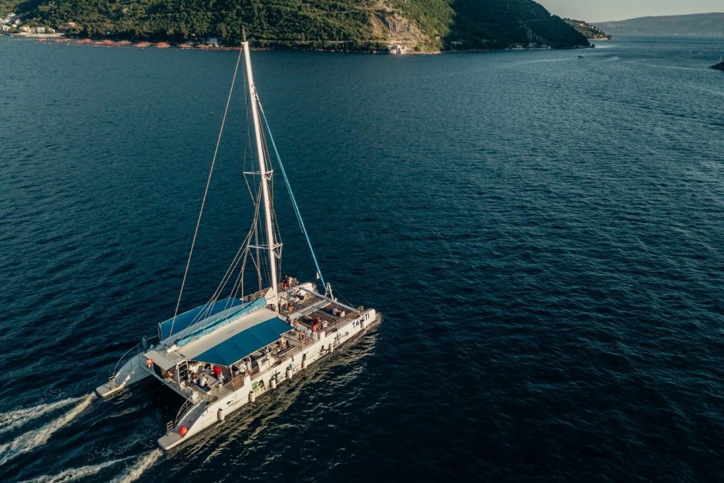 Fountaine Pajot 80 Tahiti, FP 80 Tahiti, catamaran for sale