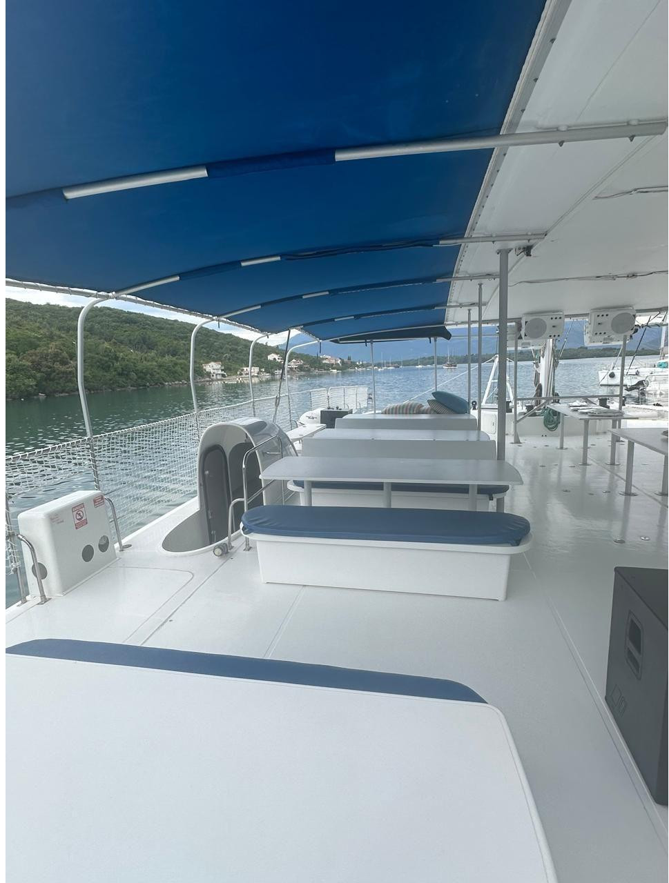 deck, FP 80 Tahiti, catamaran for sale
