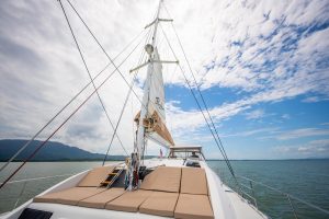 deck, Privilege 510, catamaran for sale