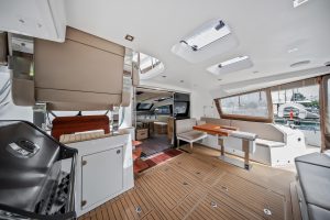salon, Privilege 510, catamaran for sale