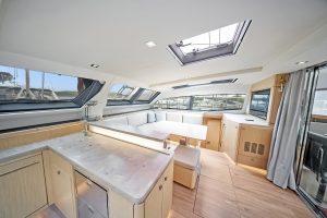 salon, Privilege 510, catamaran for sale