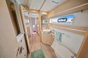 bath, Privilege 510, catamaran for sale