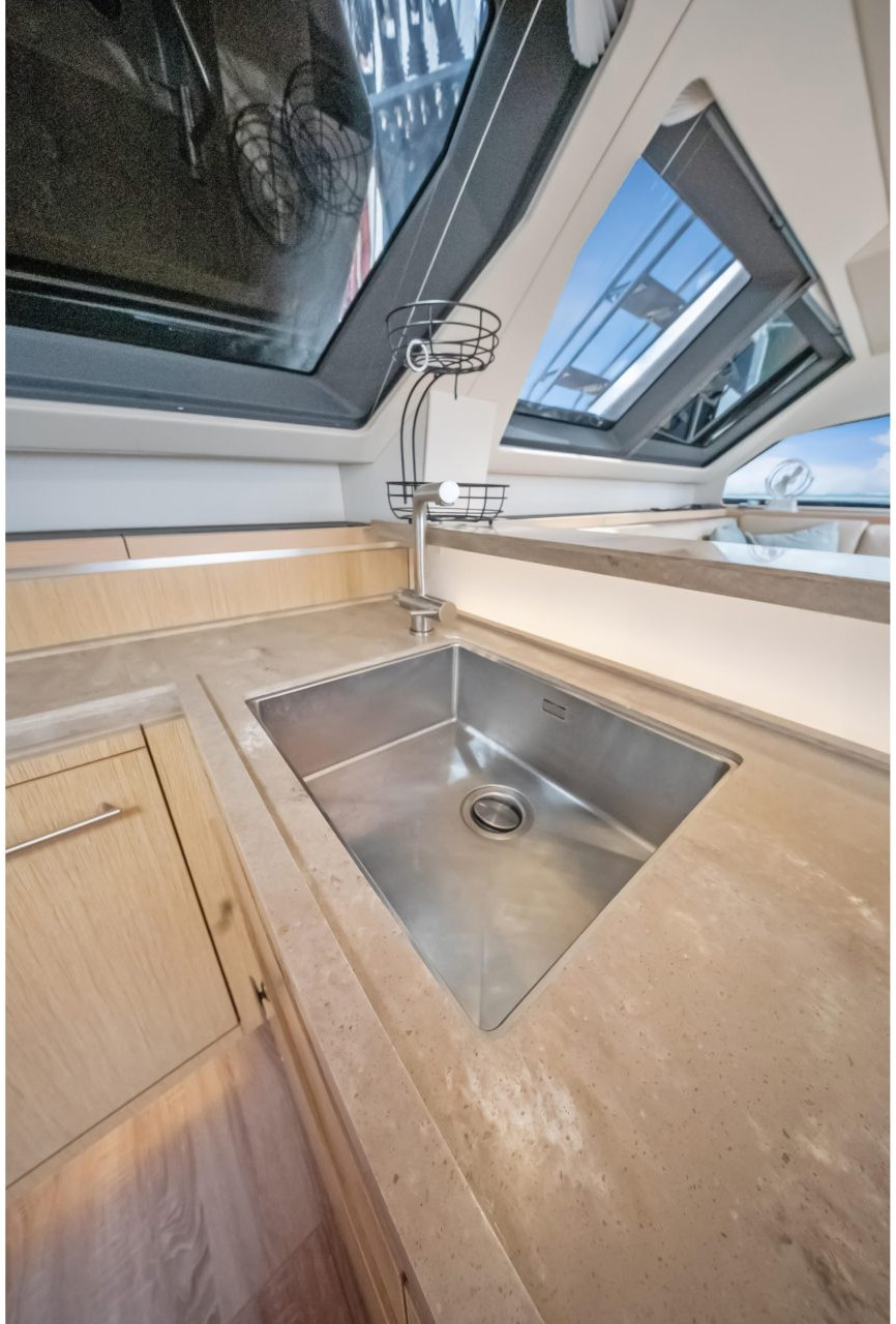 interior, Privilege 510, catamaran for sale