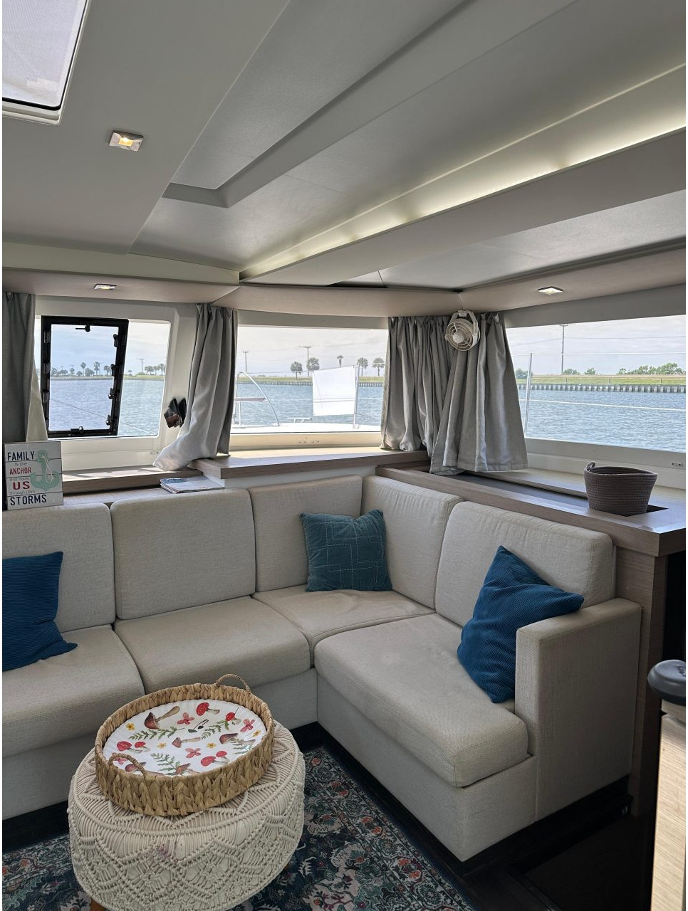 salon, FP 42 Astrea, catamaran for sale
