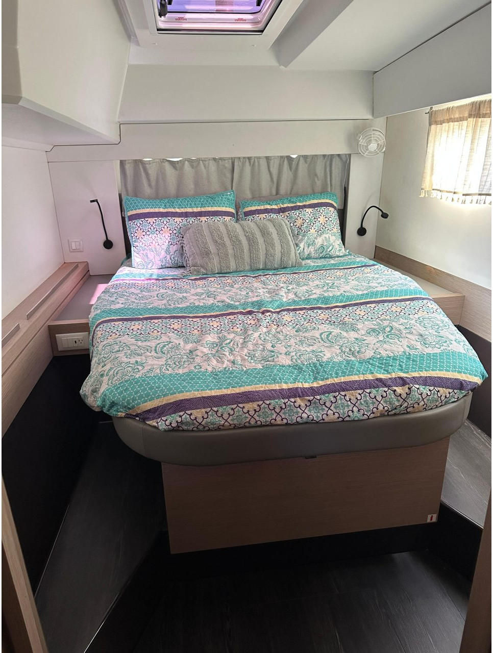 bed, FP 42 Astrea, catamaran for sale