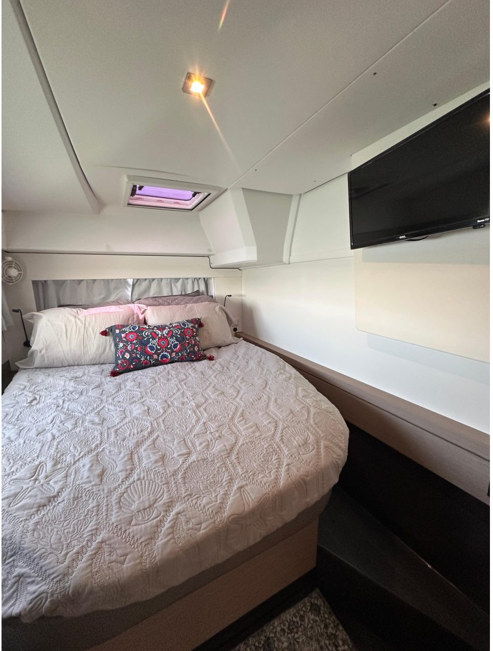 bed, FP 42 Astrea, catamaran for sale