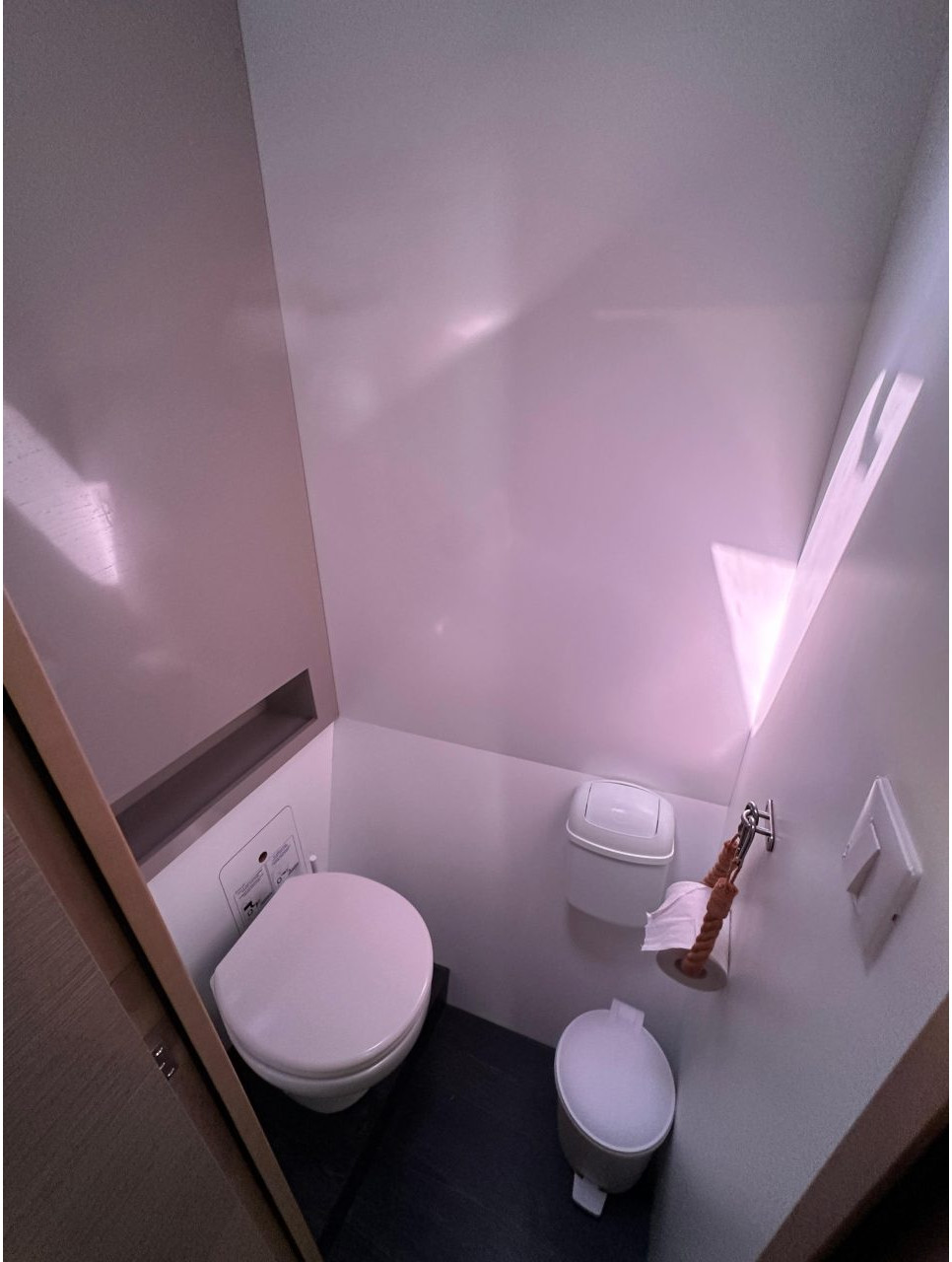 bath, FP 42 Astrea, catamaran for sale
