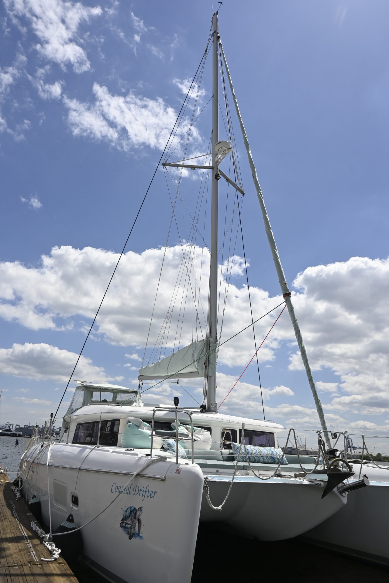 2010 Lagoon 421