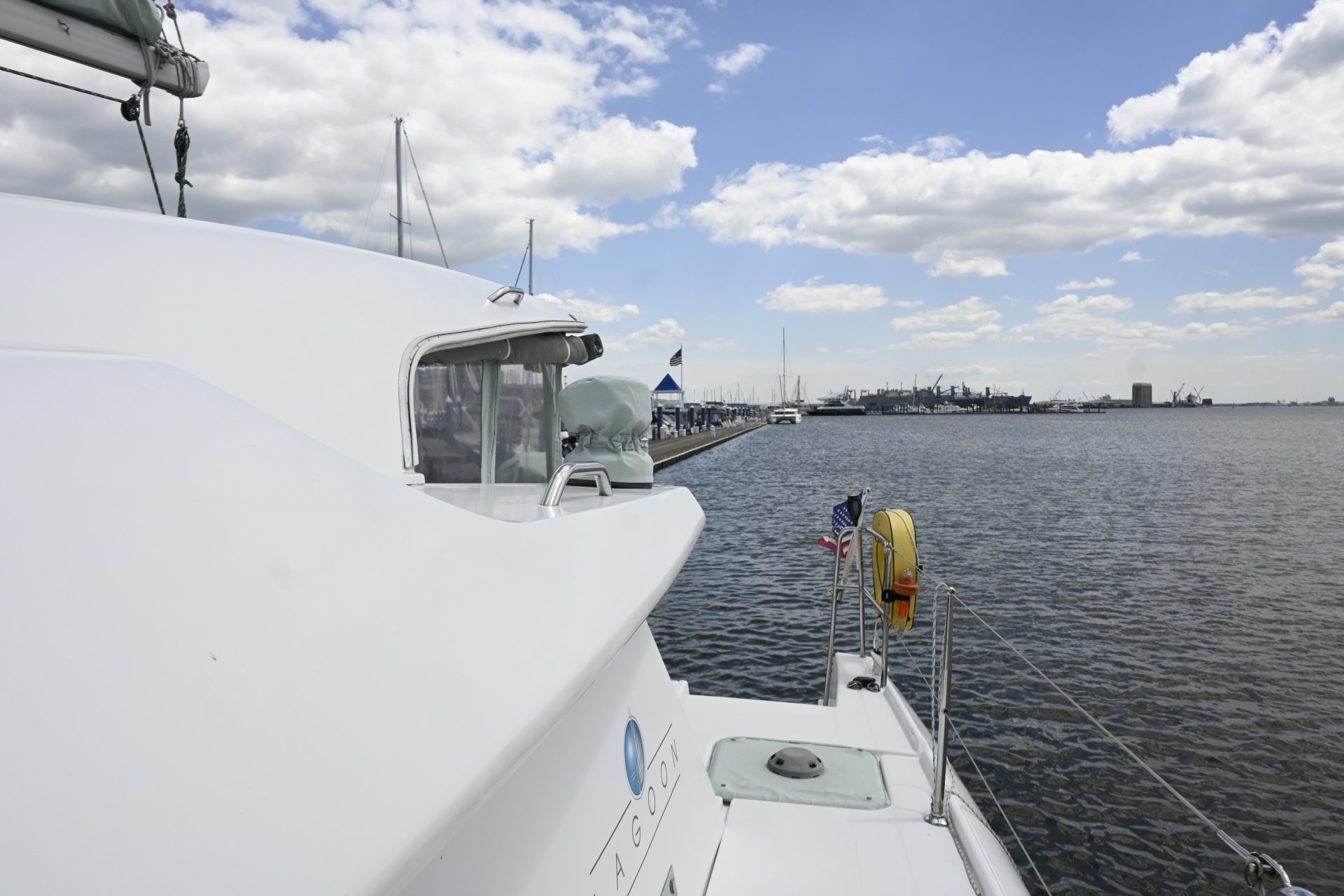 2010 Lagoon 421