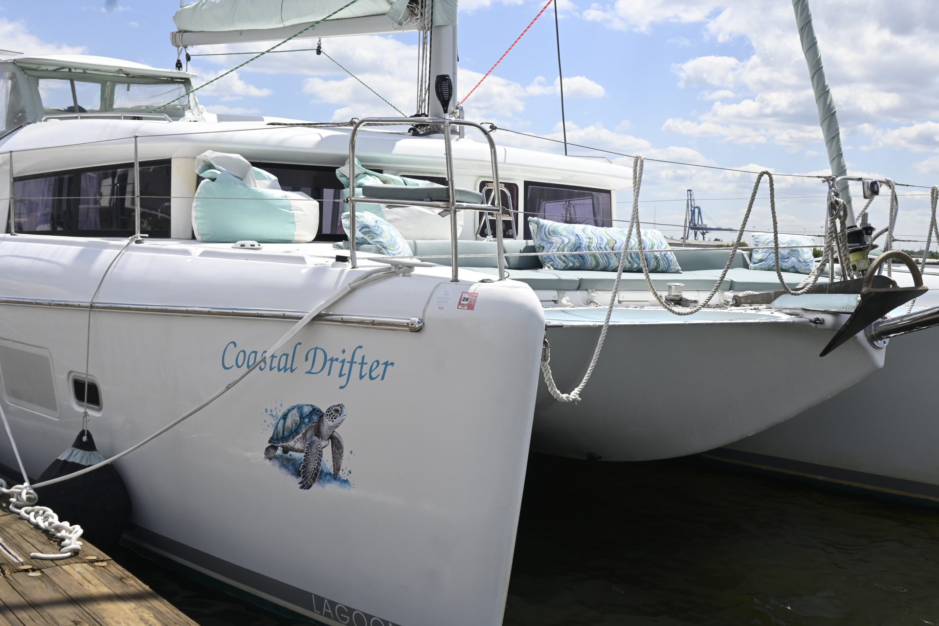 2010 Lagoon 421