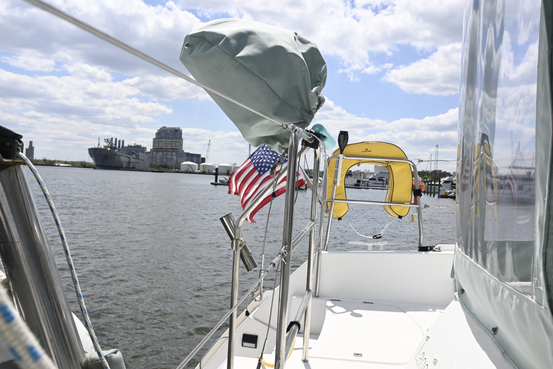 2010 Lagoon 421