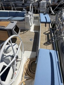 helm, Beneteau 48 Oceanis, sailboat for sale