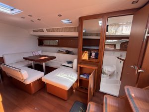 salon, Beneteau 48 Oceanis, sailboat for sale