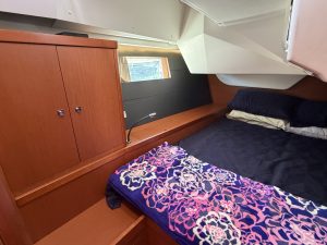 bed, Beneteau 48 Oceanis, sailboat for sale