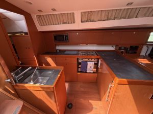 interior, Beneteau 48 Oceanis, sailboat for sale