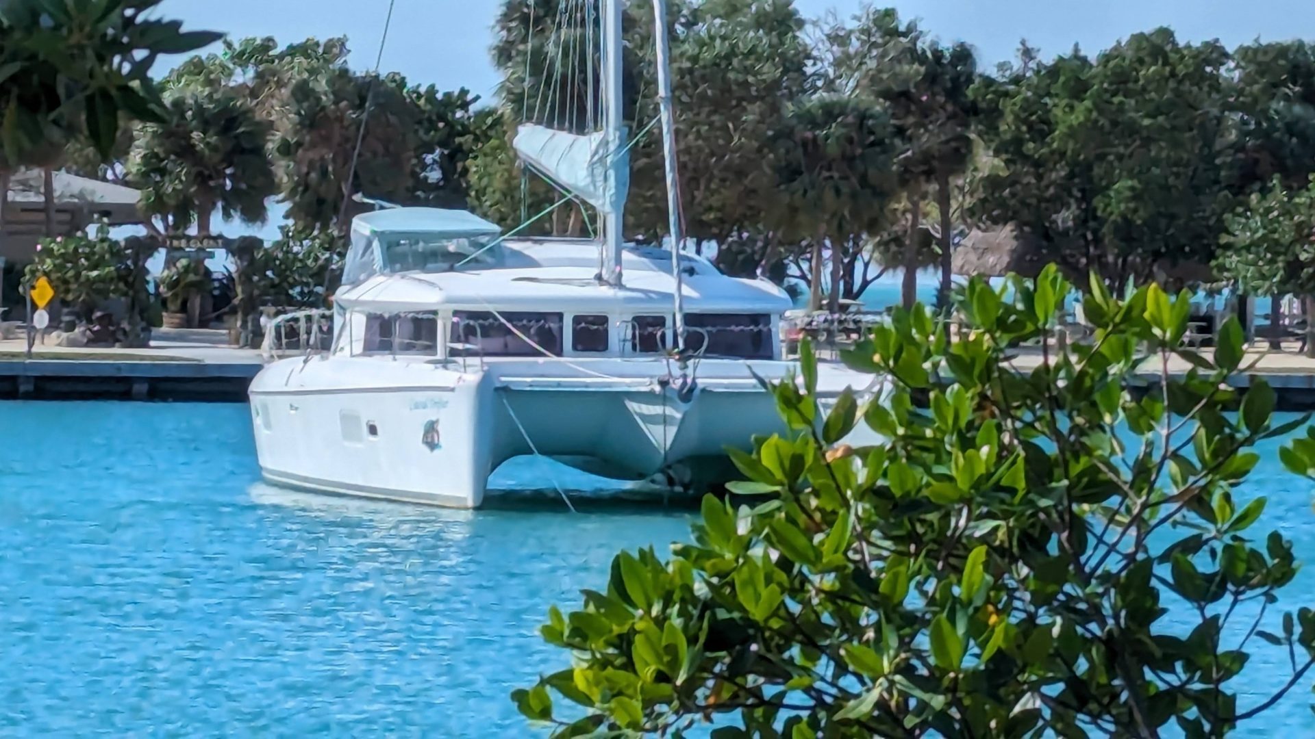2010 Lagoon 421