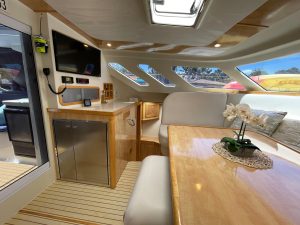 navigation station, Knysna 500, catamaran for sale