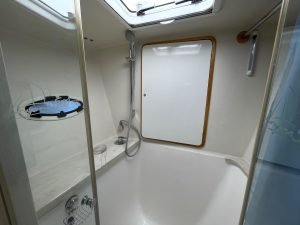 bath, Knysna 500, catamaran for sale