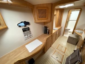 navigation station, Knysna 500, catamaran for sale