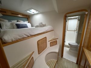 bed, Knysna 500, catamaran for sale