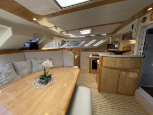 salon, Knysna 500, catamaran for sale