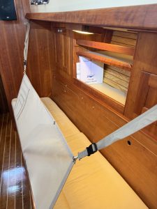 bed, Valiant 42, sailboat for sale