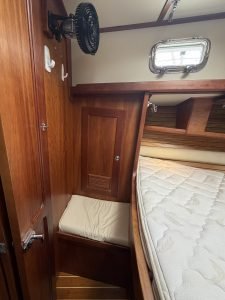 bed, Valiant 42, sailboat for sale