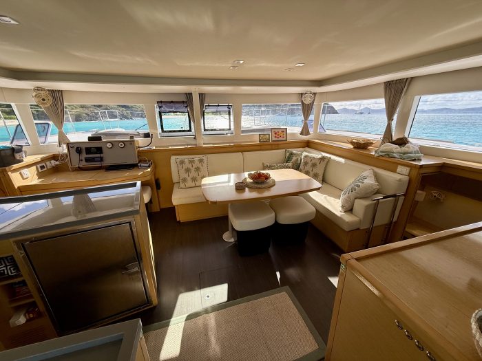 salon, Lagoon 450, catamaran for sale