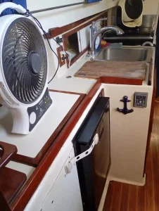 interior, Irwin 32.5, sailboat for sale