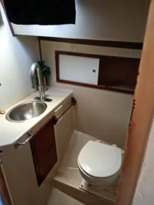 bath, Irwin 32.5, sailboat for sale