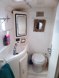 bath, Leopard 47, catamaran for sale