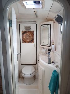 bath, Leopard 47, catamaran for sale
