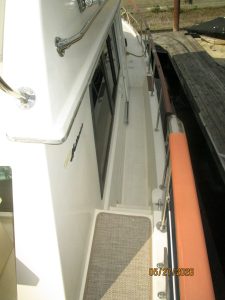 deck, Hatteras 42 LRC, trawler for sale