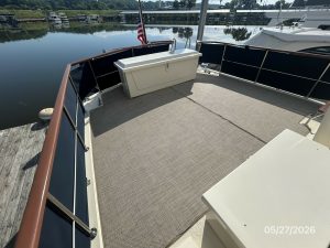 cockpit, Hatteras 42 LRC, trawler for sale