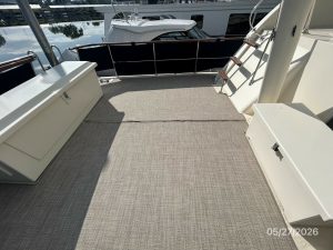 cockpit, Hatteras 42 LRC, trawler for sale