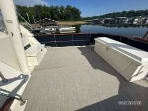 cockpit, Hatteras 42 LRC, trawler for sale