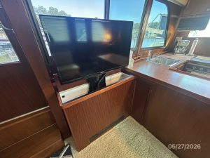 interior, Hatteras 42 LRC, trawler for sale