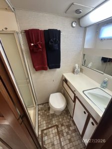 bath, Hatteras 42 LRC, trawler for sale