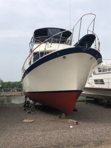 boatyard, Hatteras 42 LRC, trawler for sale